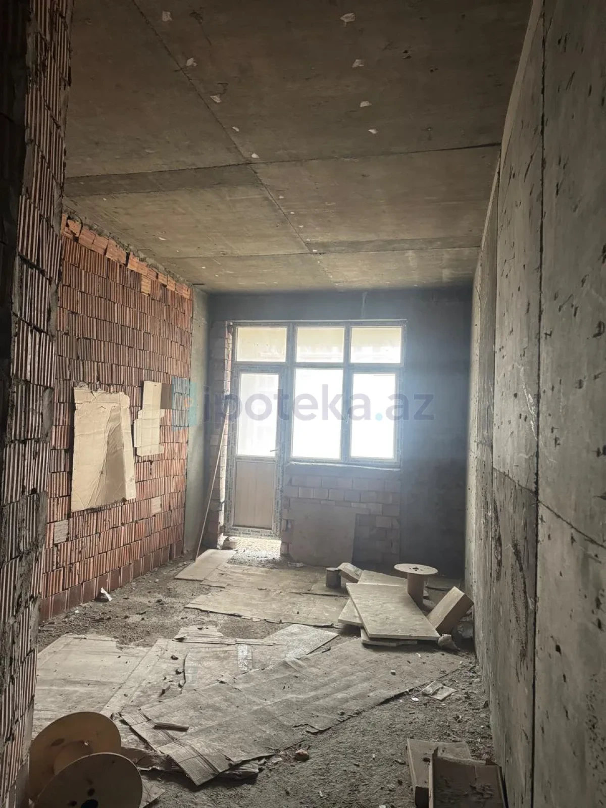 Satılır 3 otaqlı yeni tikili 175 m²