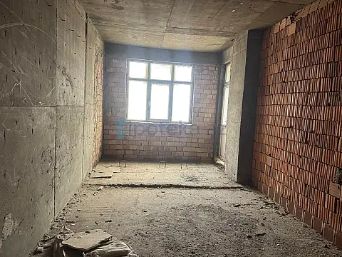 Satılır 3 otaqlı yeni tikili 175 m²