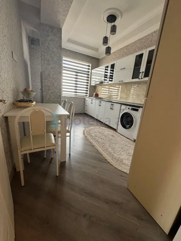 Satılır 2 otaqlı yeni tikili 85 m²