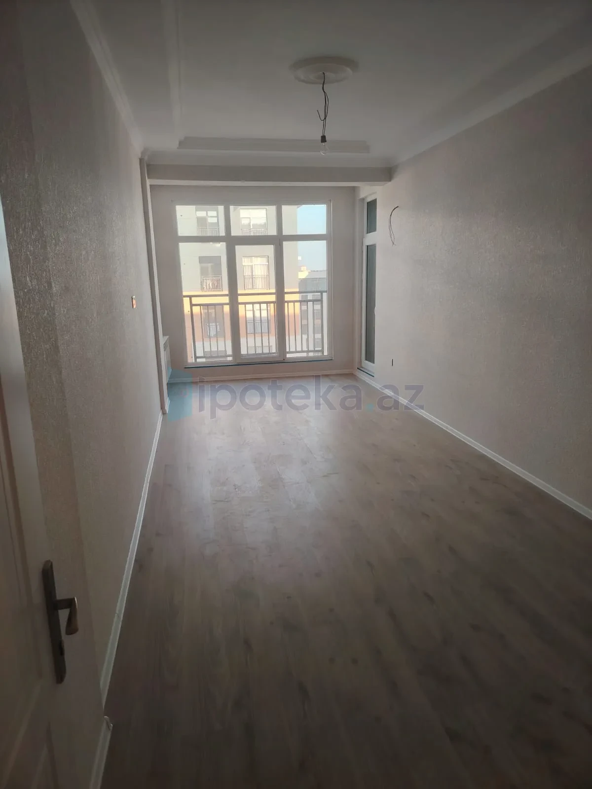 Satılır 2 otaqlı yeni tikili 74 m²