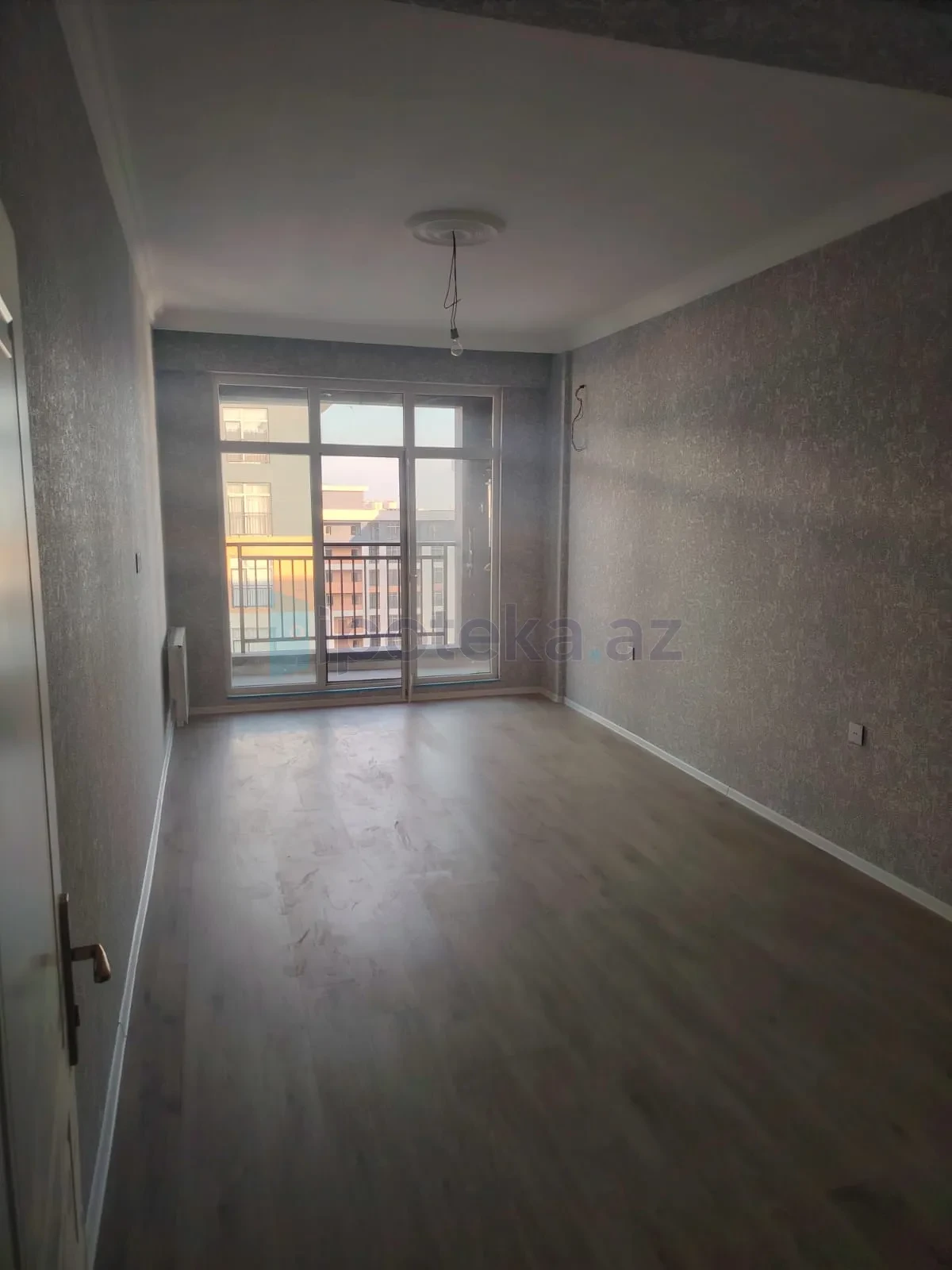 Satılır 2 otaqlı yeni tikili 74 m²