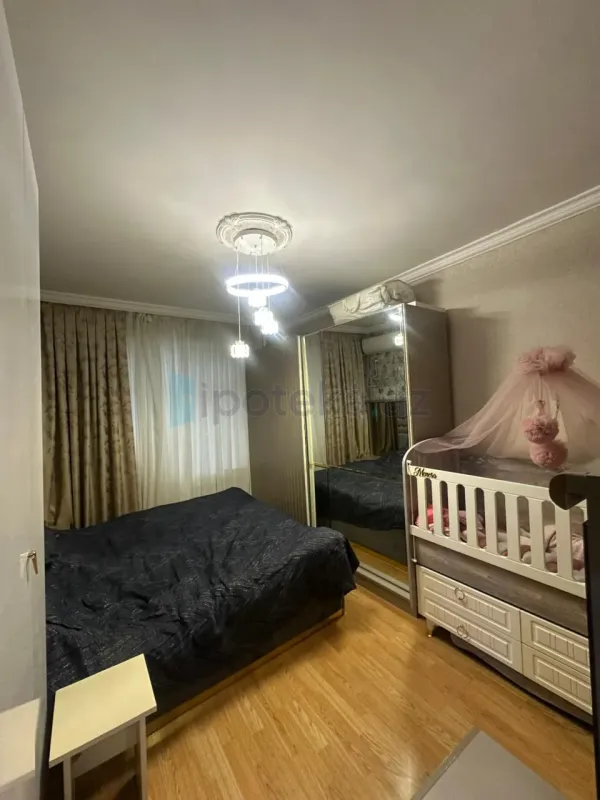 Satılır 3 otaqlı köhnə tikili 70 m²