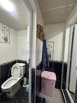 Satılır 3 otaqlı köhnə tikili 70 m²