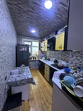 Satılır 3 otaqlı köhnə tikili 70 m²