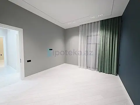 Satılır 4 otaqlı mənzil 160 m²