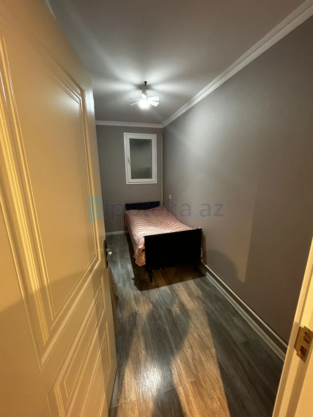 Satılır 2 otaqlı köhnə tikili 38 m²