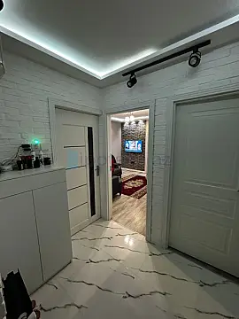Satılır 2 otaqlı köhnə tikili 38 m²