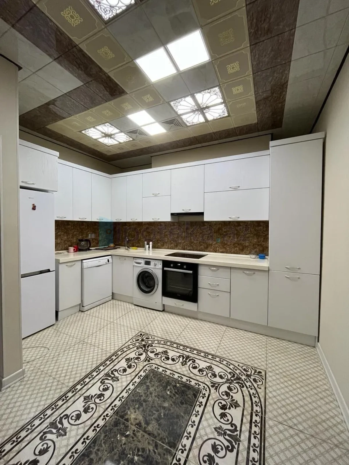 Satılır 2 otaqlı yeni tikili 78 m²