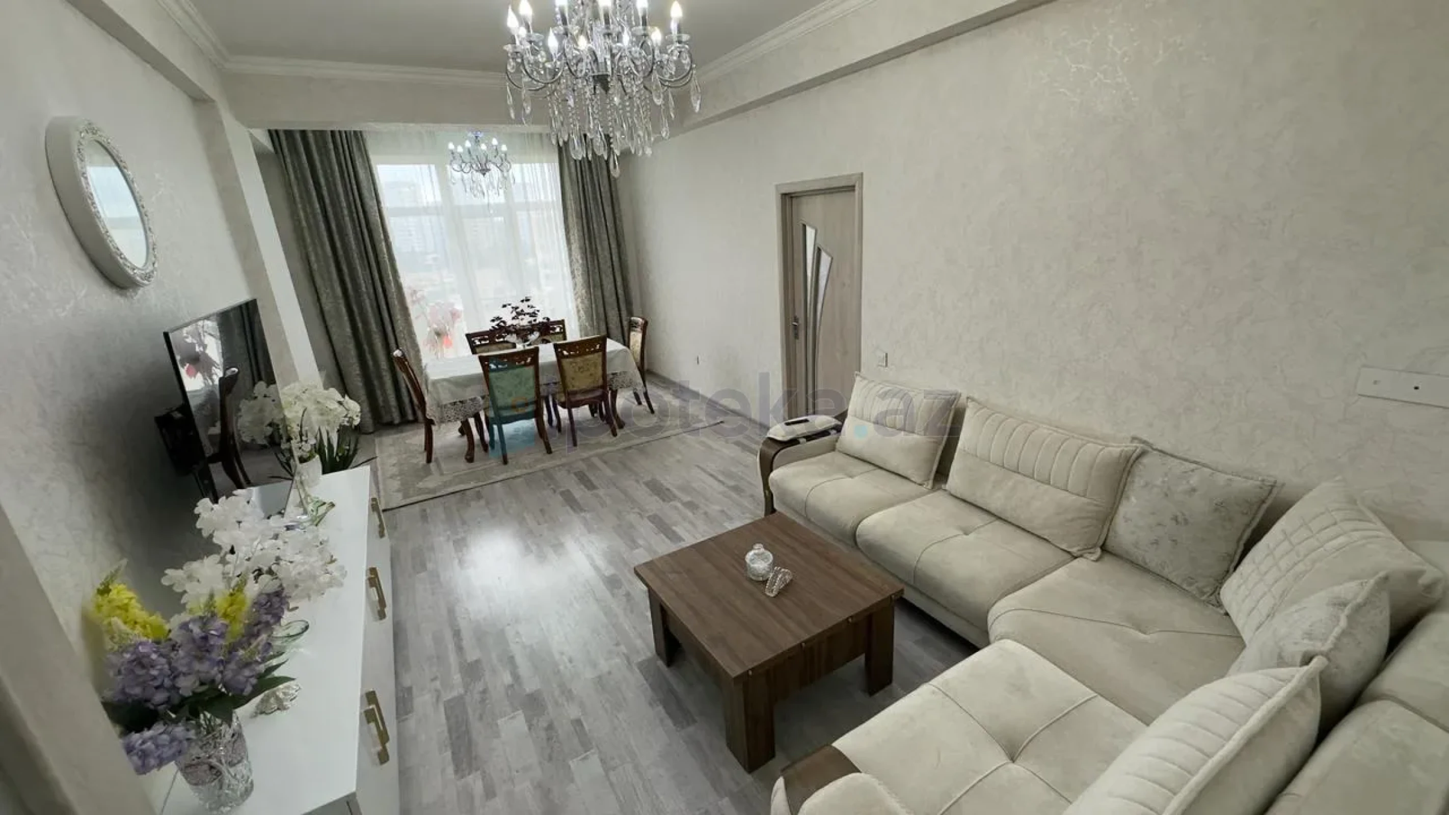 Satılır 3 otaqlı yeni tikili 132 m²