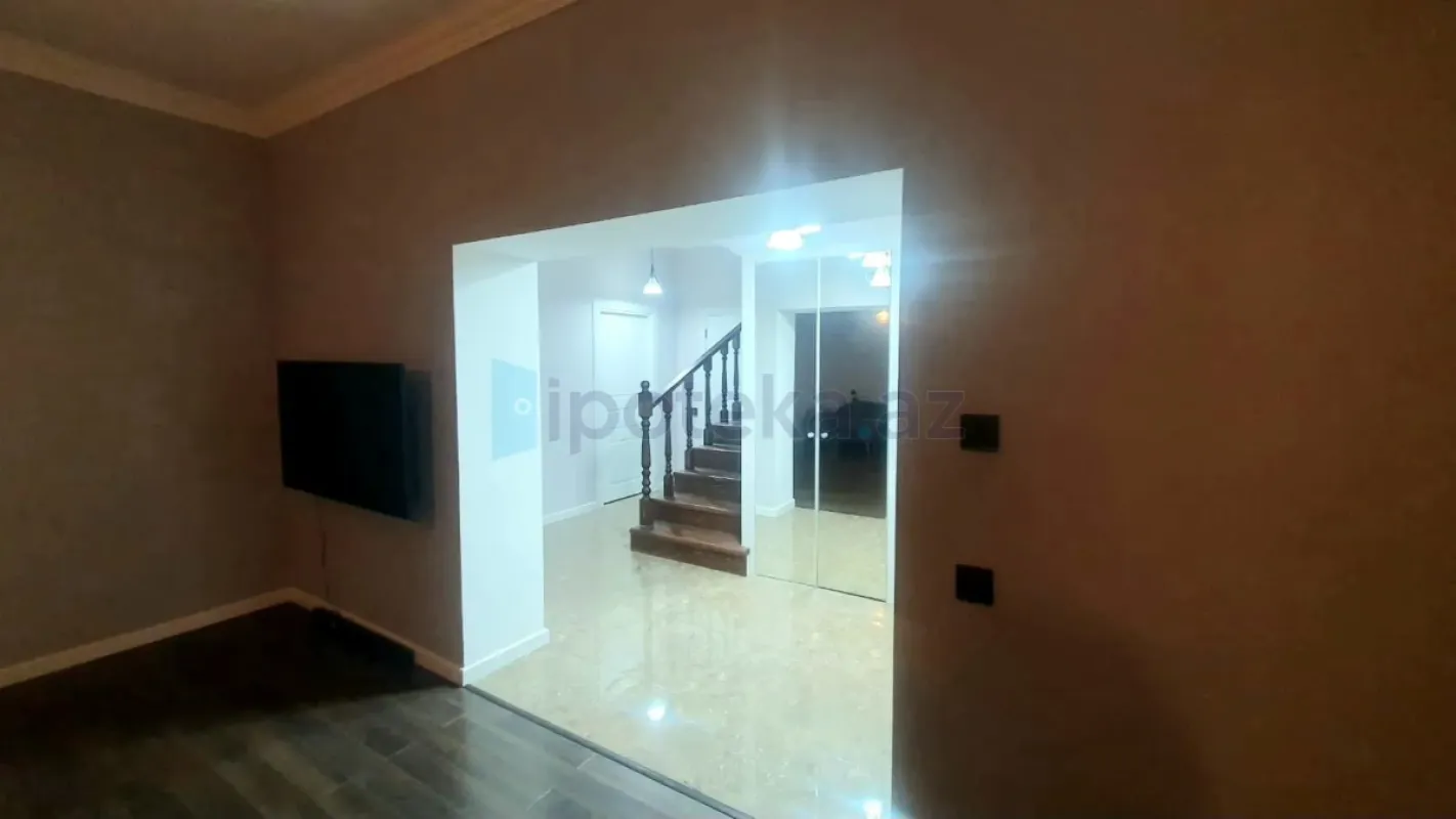 Satılır 4 otaqlı həyət evi 150 m²