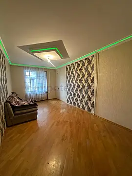 Satılır 2 otaqlı köhnə tikili 65 m² — Bakı, Yeni Günəşli 2 otaq 65.00 m²