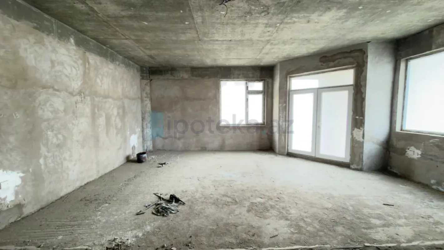 Satılır 4 otaqlı yeni tikili 230 m²