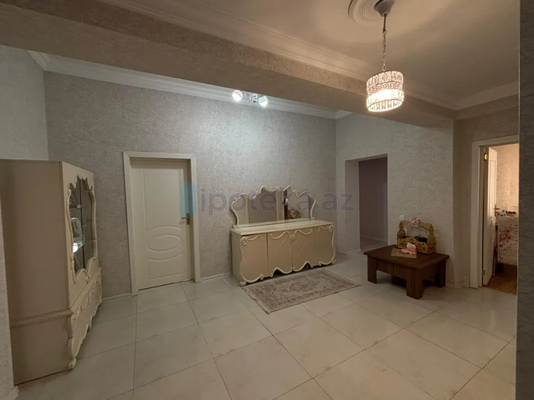 Satılır 3 otaqlı yeni tikili 124 m²