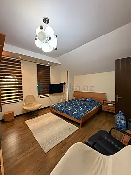 Satılır 6 otaqlı mənzil 200 m²