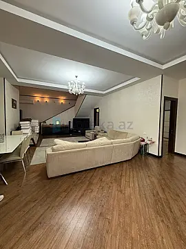 Satılır 6 otaqlı mənzil 200 m²