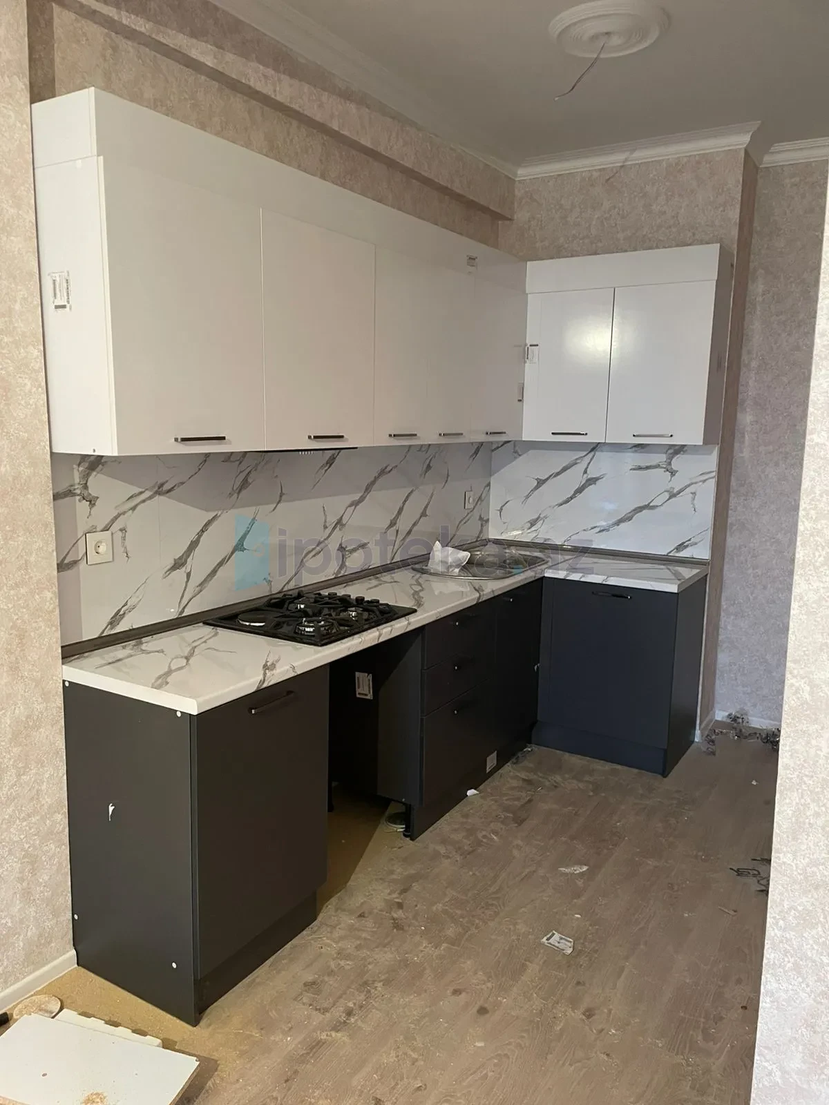 Satılır 2 otaqlı yeni tikili 67 m²