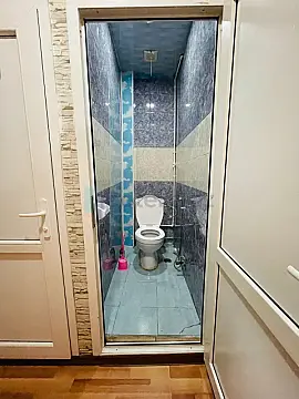 Satılır 2 otaqlı köhnə tikili 60 m²