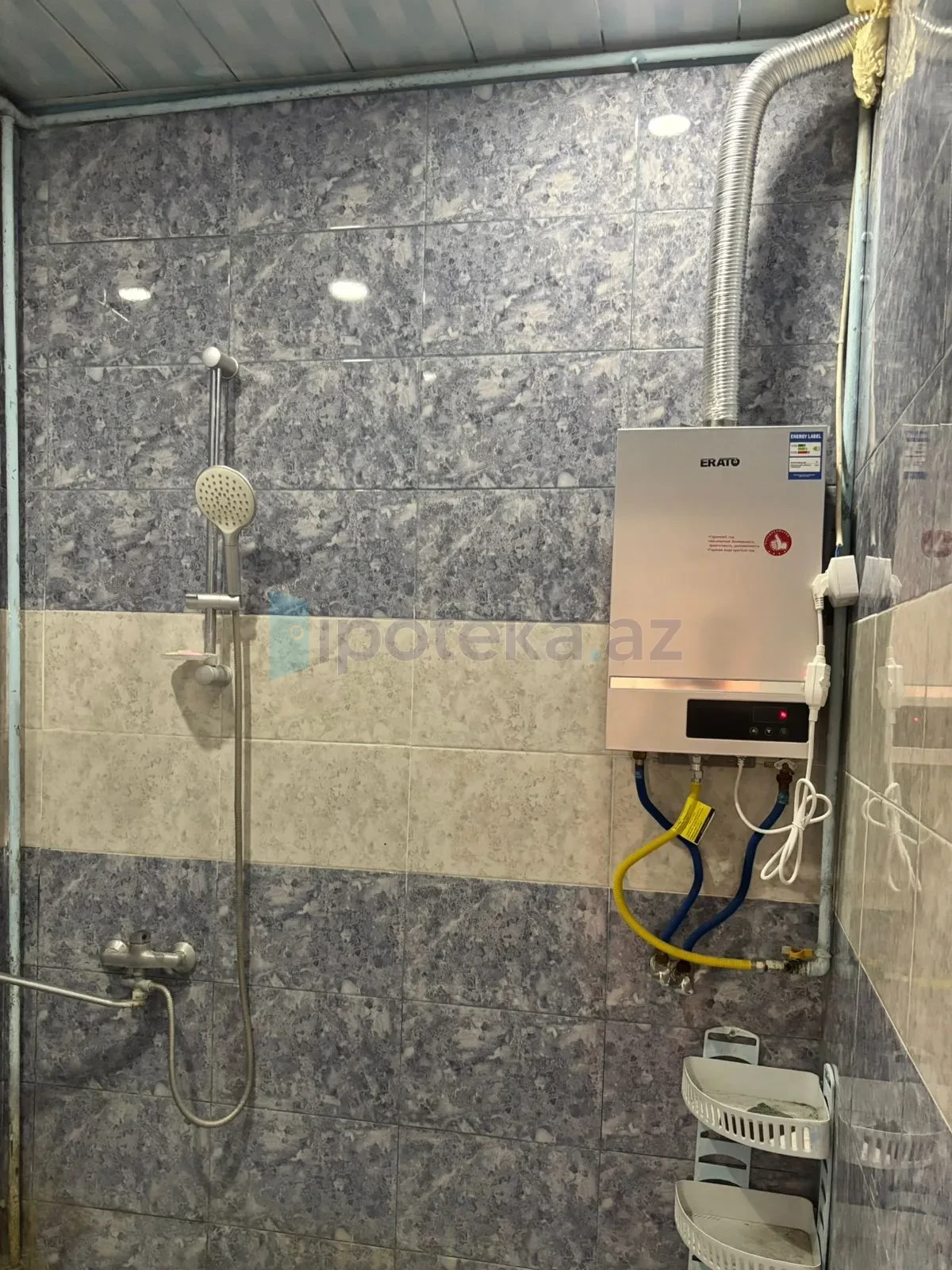 Satılır 2 otaqlı köhnə tikili 60 m²