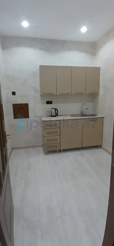 Satılır 3 otaqlı ofis 110 m²