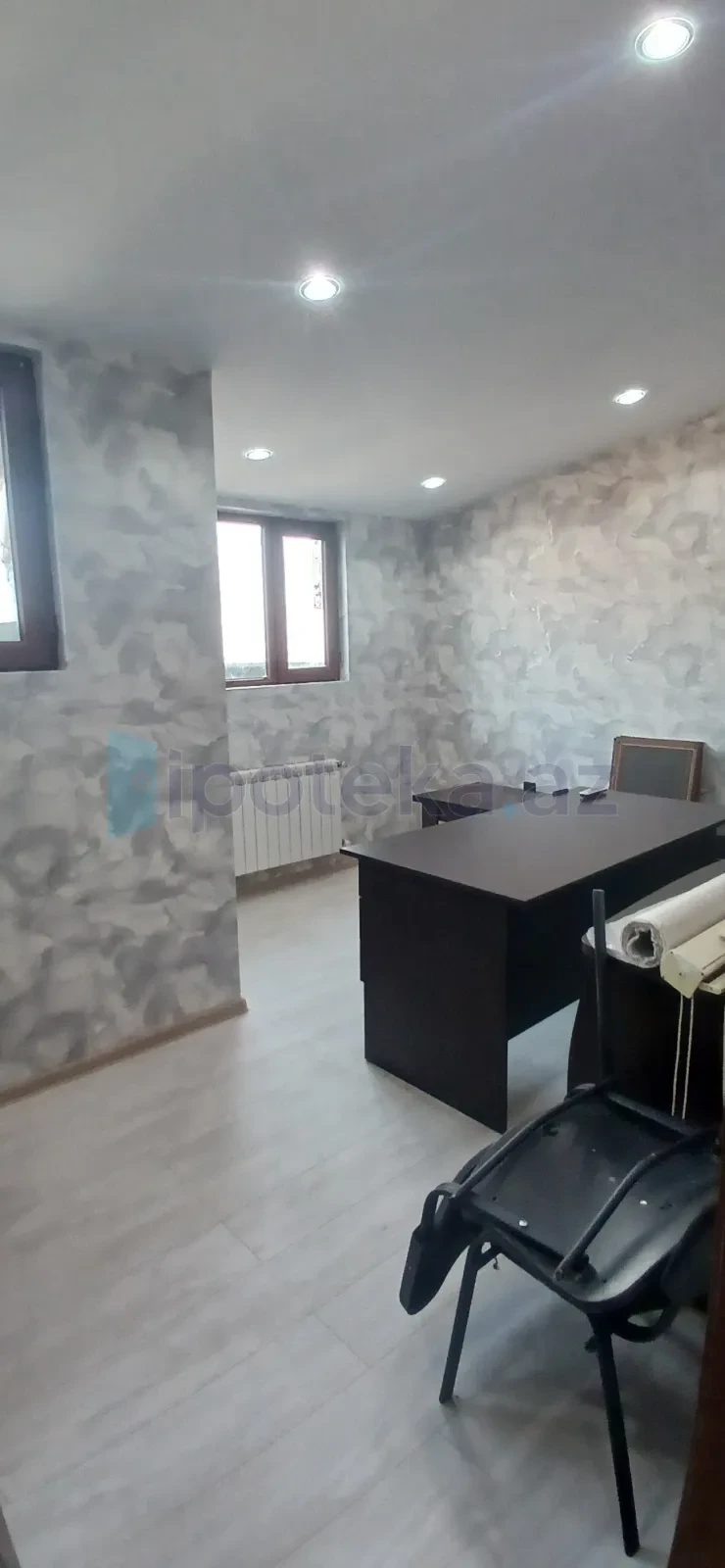 Satılır 3 otaqlı ofis 110 m²