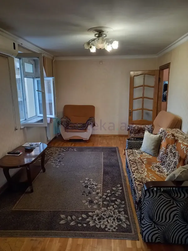 Satılır 1 otaqlı köhnə tikili 32 m²