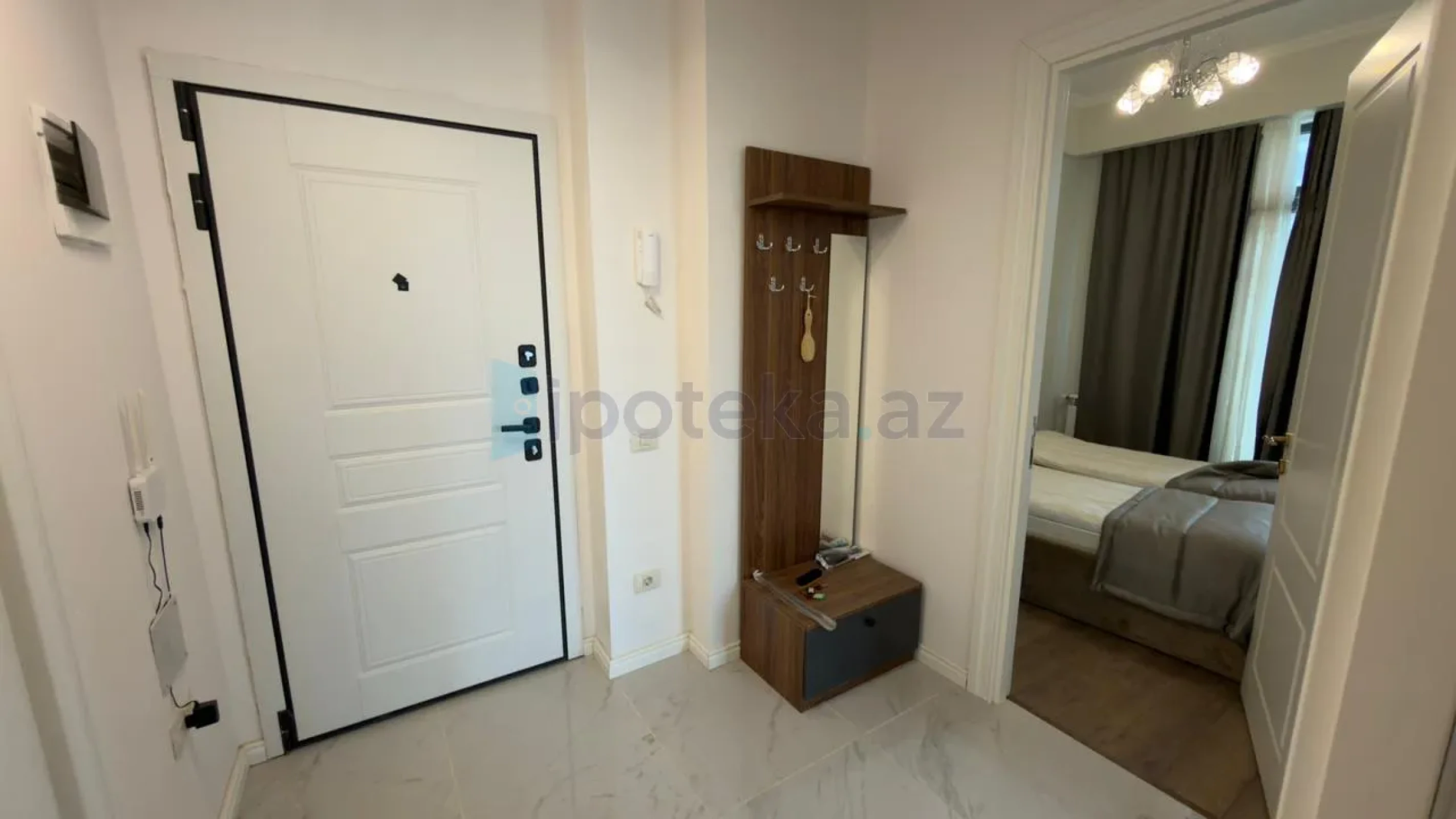 Satılır 3 otaqlı yeni tikili 50 m²