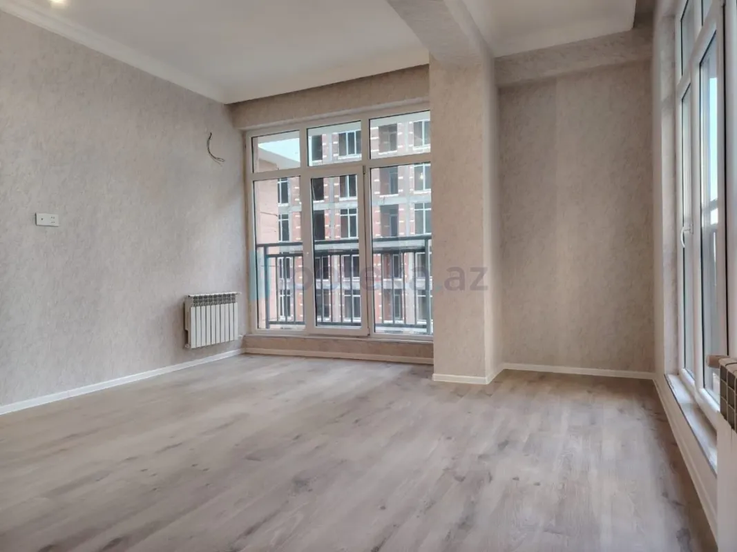 Satılır 3 otaqlı yeni tikili 84 m²