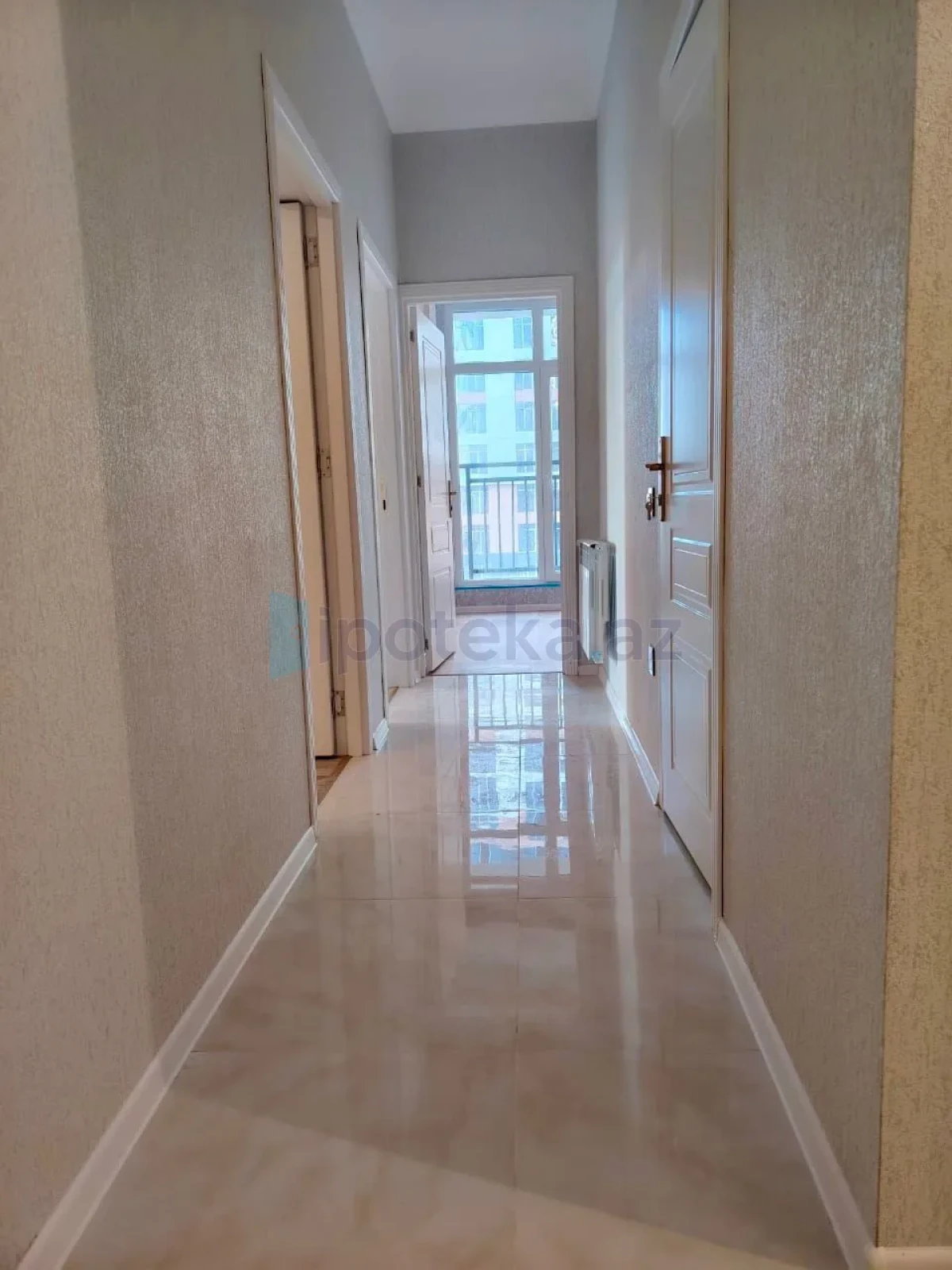 Satılır 3 otaqlı yeni tikili 80 m²