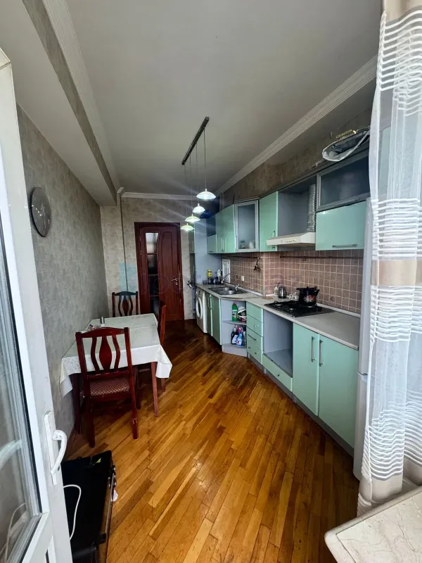 Satılır 2 otaqlı yeni tikili 94 m²