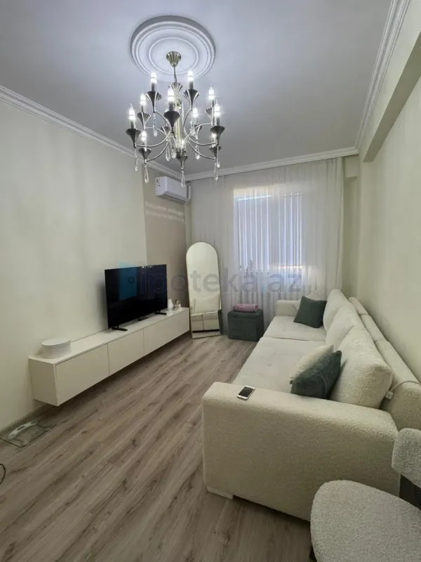 Satılır 1 otaqlı yeni tikili 42 m²