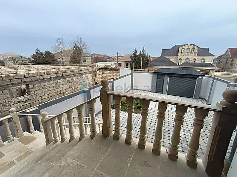 Satılır 4 otaqlı həyət evi 140 m²