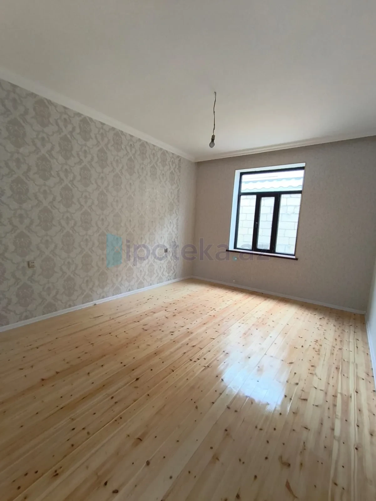 Satılır 4 otaqlı həyət evi 140 m²