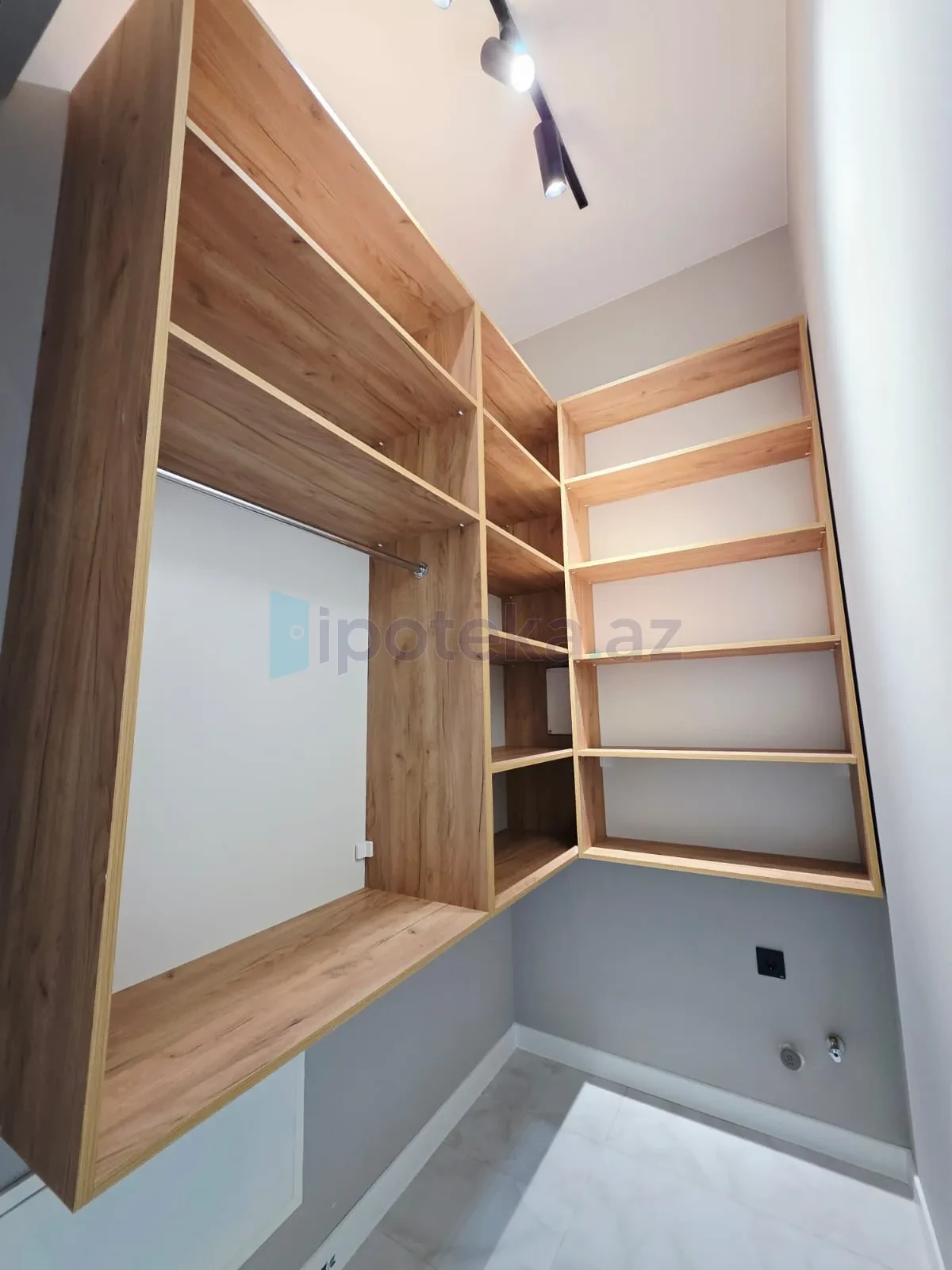 Satılır 4 otaqlı həyət evi 170 m²