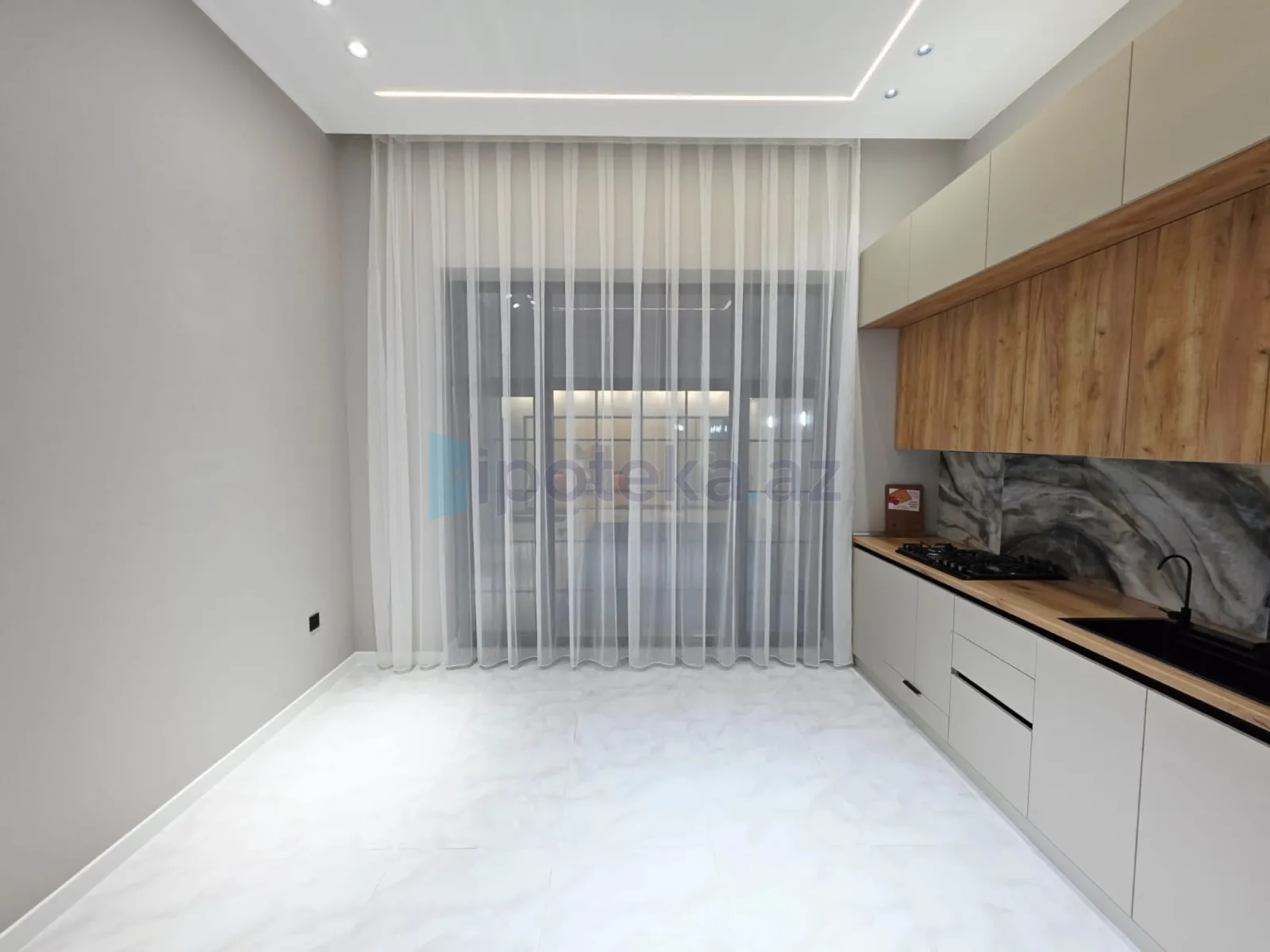 Satılır 4 otaqlı həyət evi 170 m²
