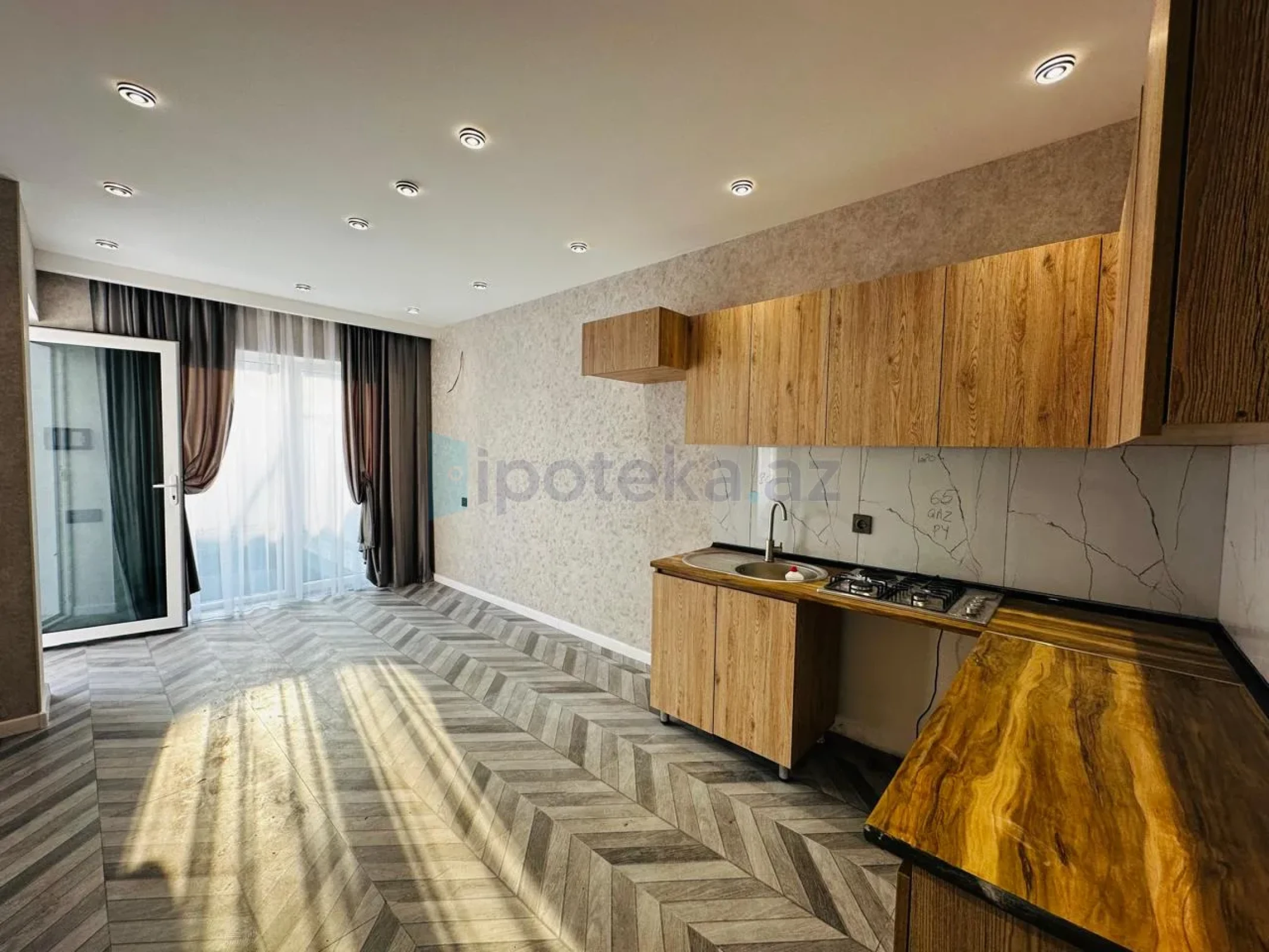 Satılır 3 otaqlı mənzil 100 m²