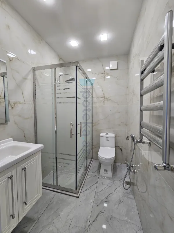 Satılır 3 otaqlı yeni tikili 82 m²