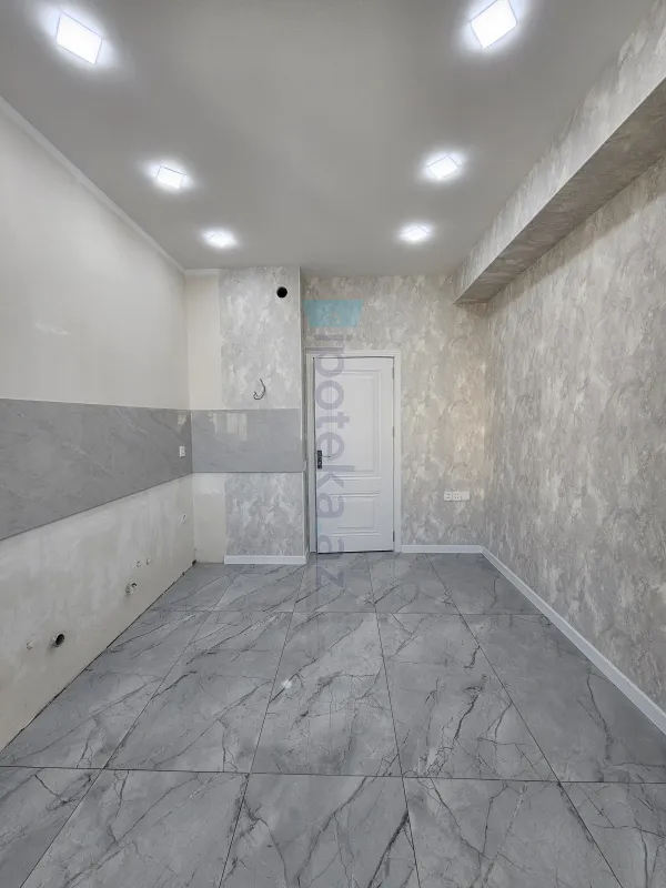Satılır 3 otaqlı yeni tikili 82 m²