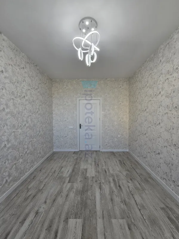 Satılır 3 otaqlı yeni tikili 82 m²