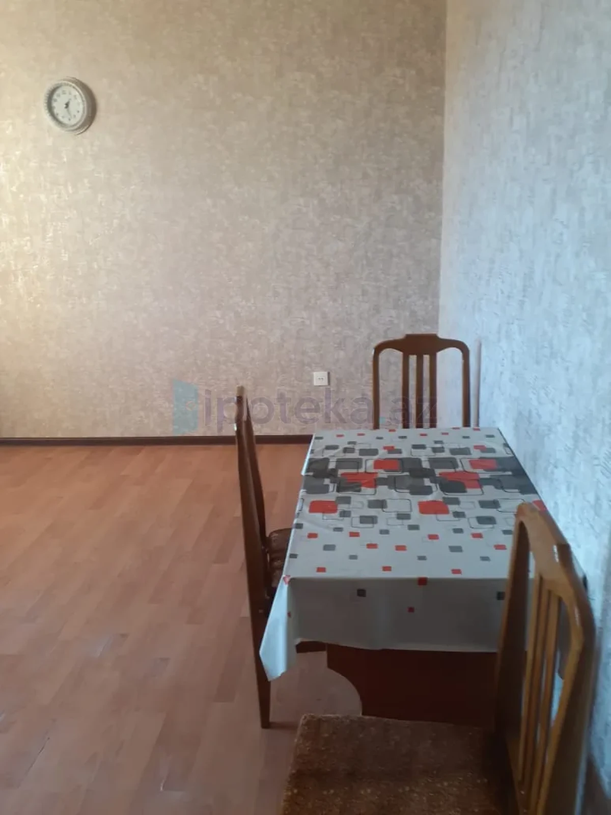 Satılır 2 otaqlı yeni tikili 102 m²