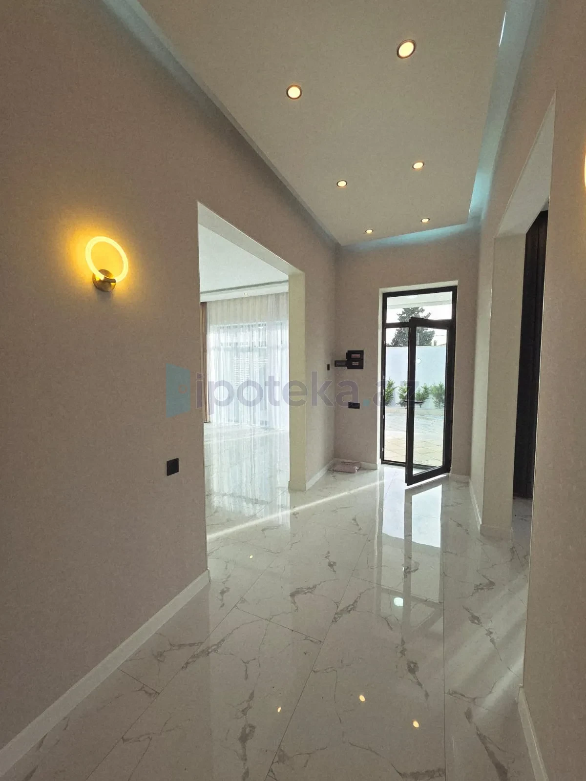 Satılır 3 otaqlı mənzil 150 m²