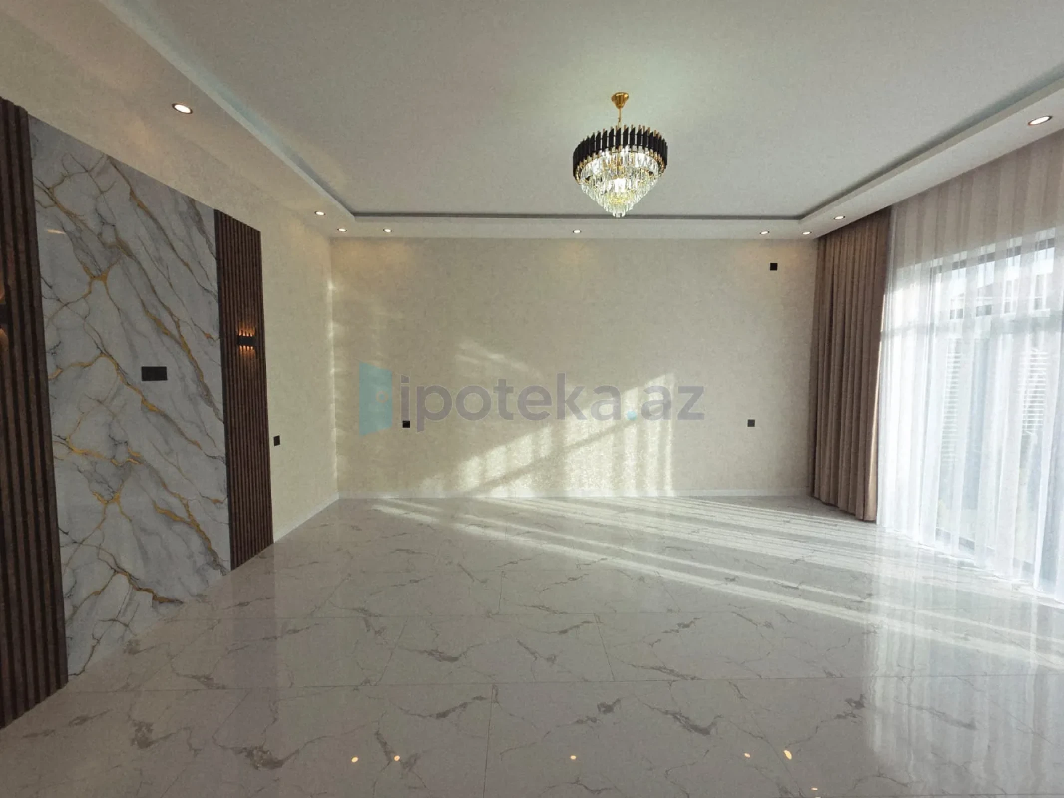 Satılır 3 otaqlı mənzil 150 m²