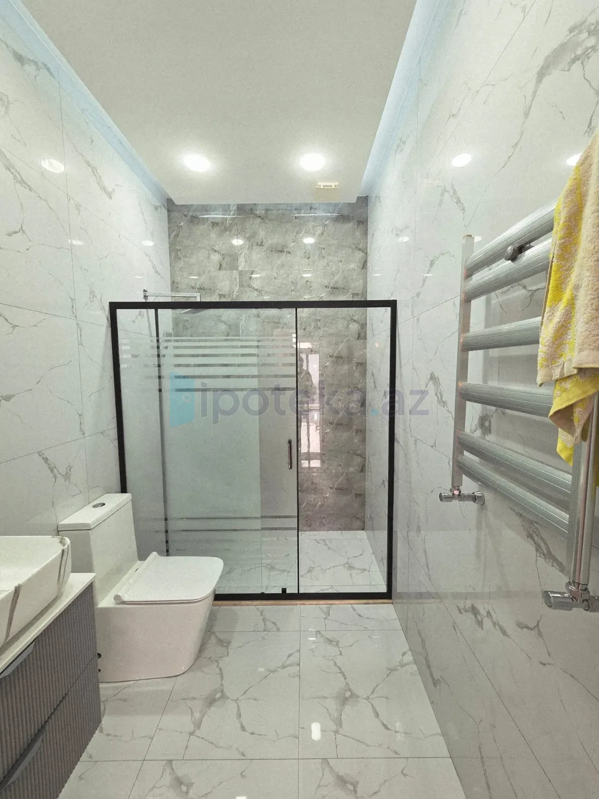 Satılır 3 otaqlı mənzil 150 m²