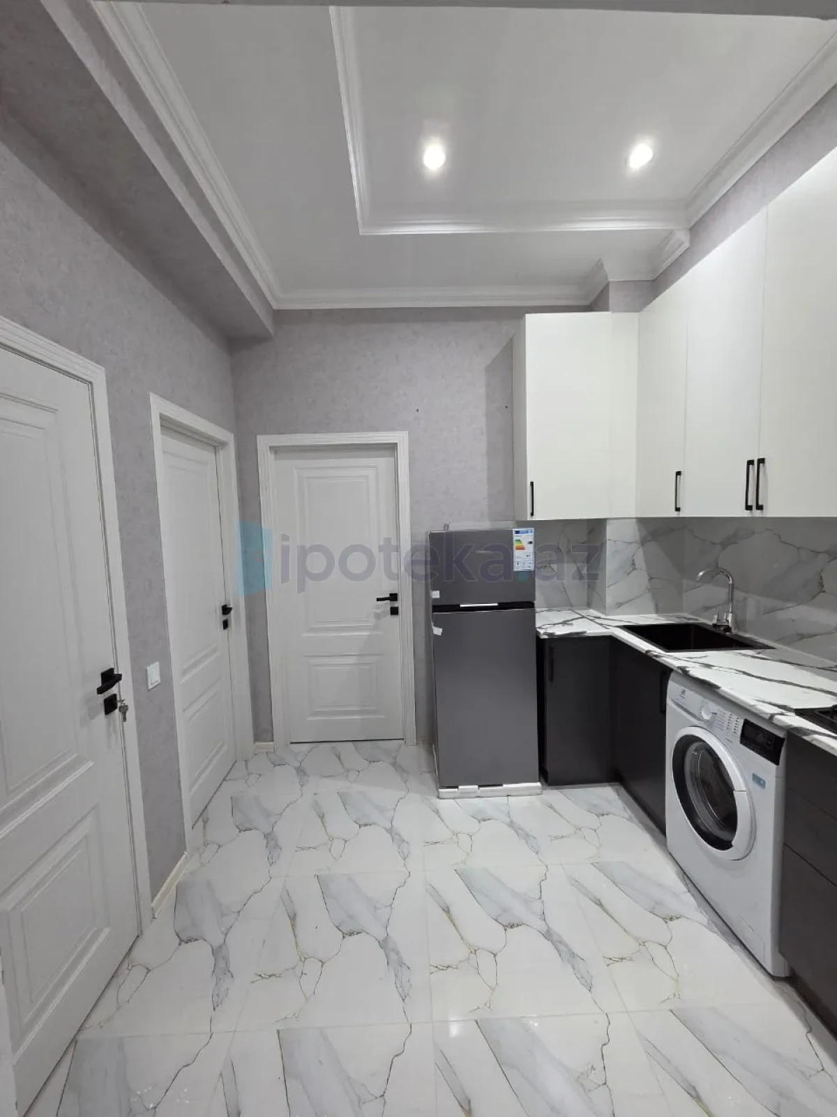 Satılır 2 otaqlı yeni tikili 42 m²
