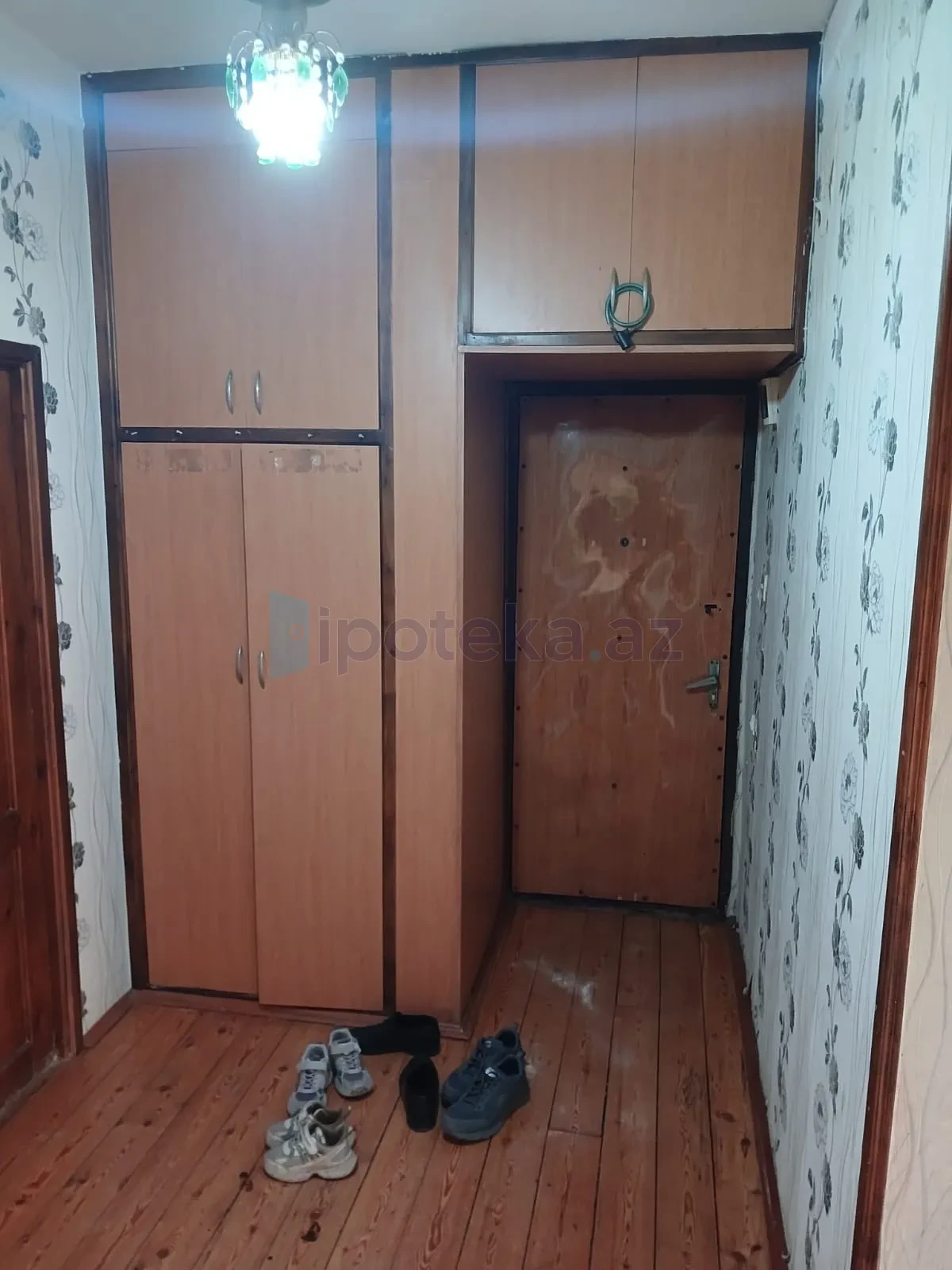 Satılır 3 otaqlı köhnə tikili 80 m²