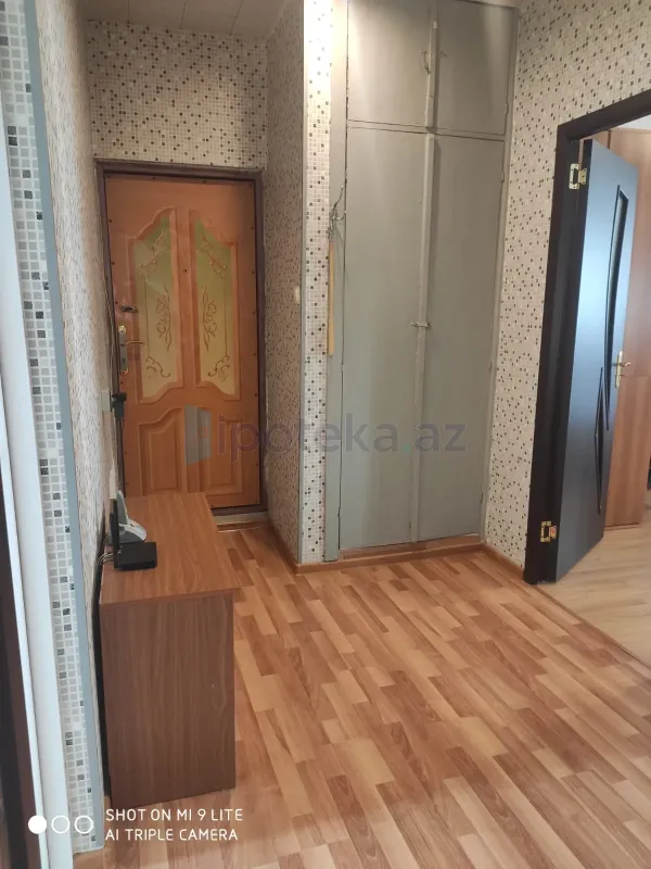 Satılır 3 otaqlı köhnə tikili 82 m²