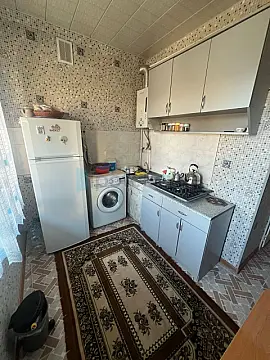 Satılır 3 otaqlı köhnə tikili 82 m²