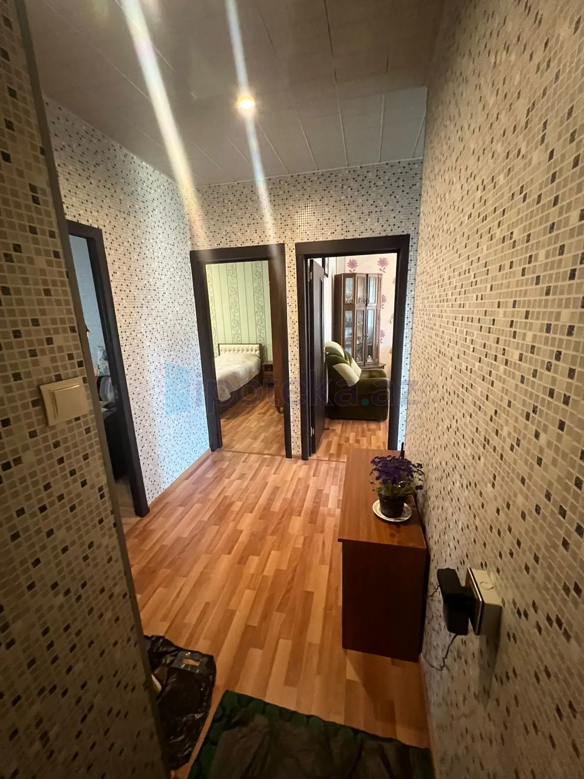 Satılır 3 otaqlı köhnə tikili 82 m²