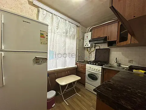 Satılır 1 otaqlı köhnə tikili 35 m² — Bakı, Nizami 1 otaq 35.00 m²