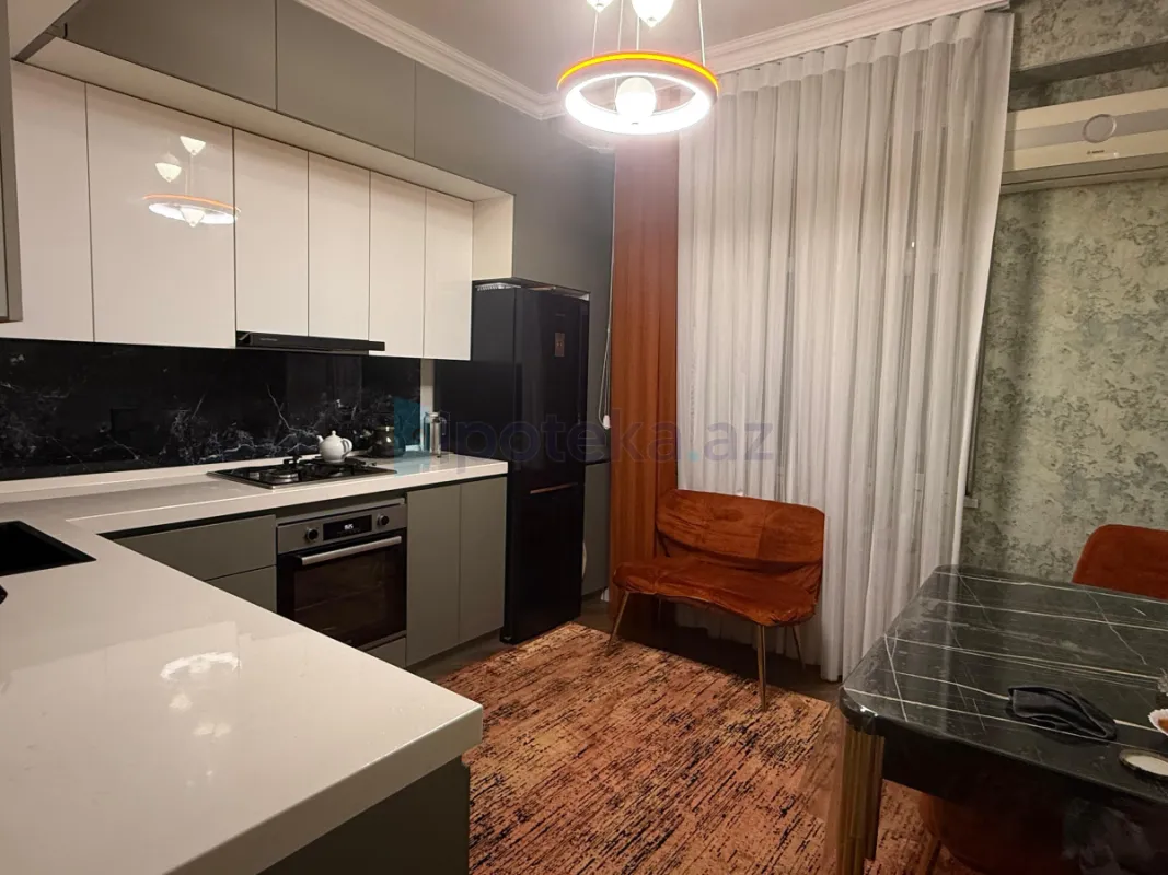 Satılır 3 otaqlı yeni tikili 87 m²