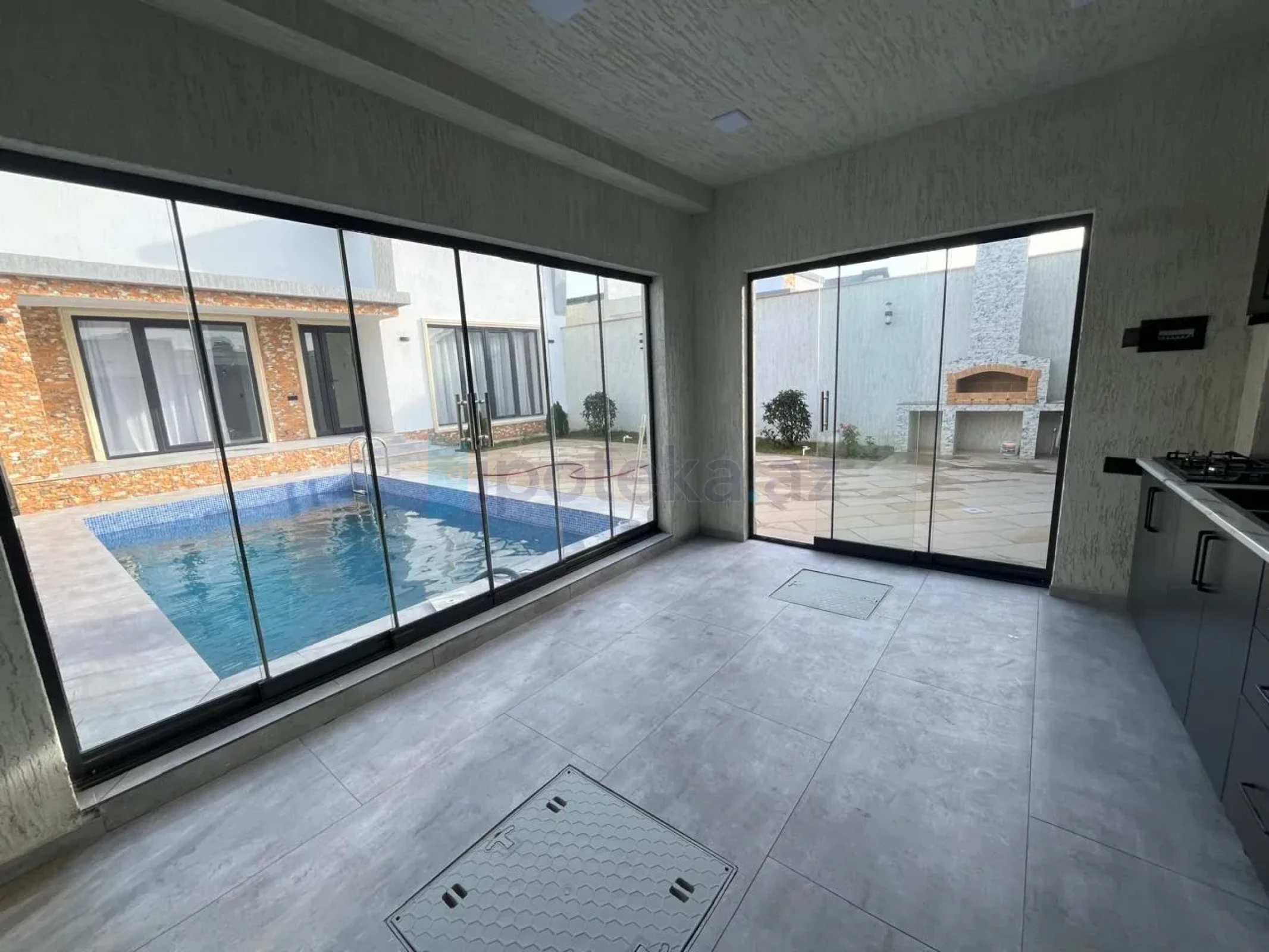 Satılır 4 otaqlı həyət evi 140 m²